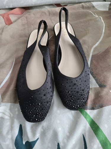 Quiz shoes - quiz,